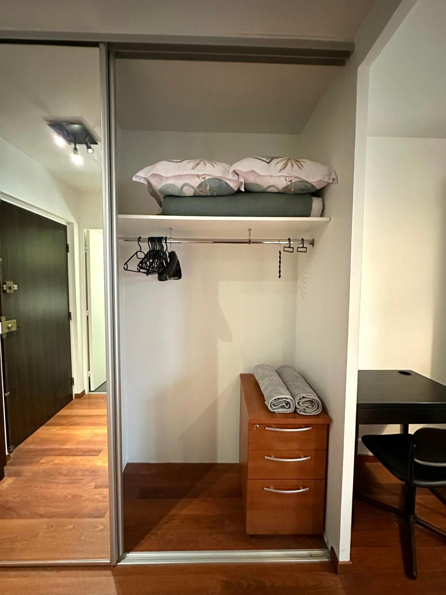 L'Athos - Appartement Equipe - Entre Paris Et Versailles - Haut Debit Garches Exterior foto